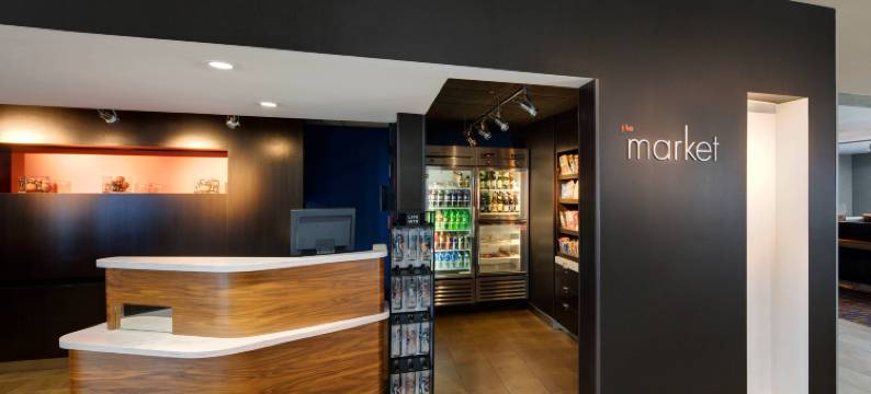 亚特兰大诺克罗斯/桃树角万怡酒店(Courtyard Atlanta Norcross/Peachtree Corners)图片