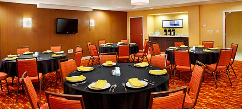 阿克伦斯托万怡酒店(Courtyard Akron Stow)图片