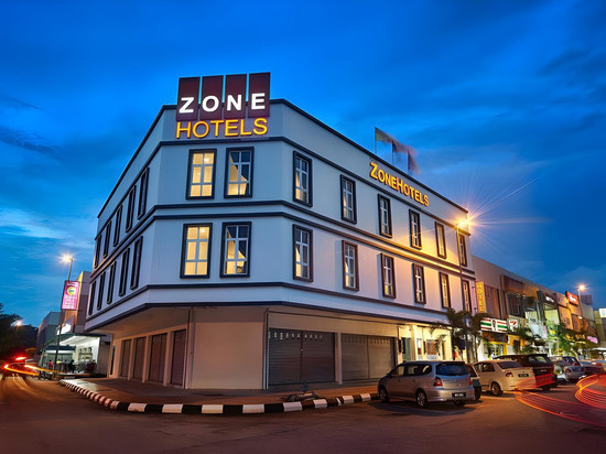 ZONE酒店-直落班里马加朗