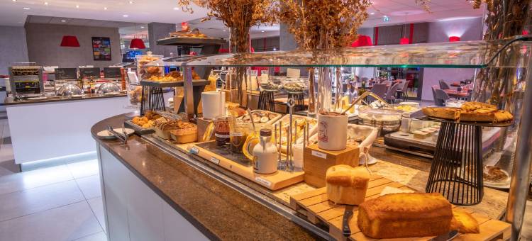 里昂东圣普列斯特欧洲博览吉利亚德尊贵(Kyriad Prestige Lyon Est - Saint Priest Eurexpo Hotel and Spa)图片