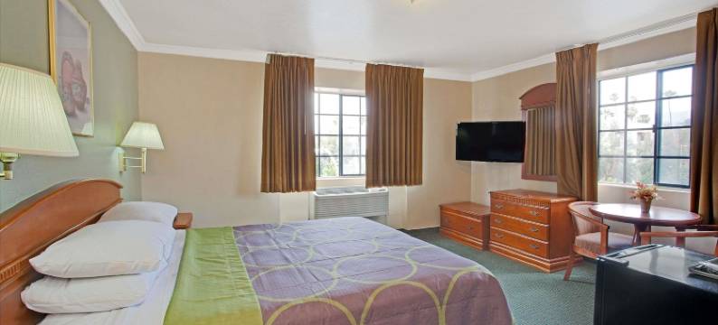 好莱坞-洛杉矶地区速8酒店(Super 8 by Wyndham Hollywood/La Area)图片