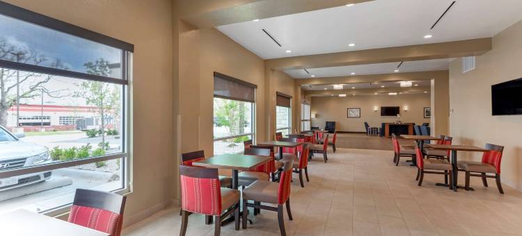 尤里斯舒适酒店客栈及套房(Comfort Inn & Suites Euless DFW West)图片