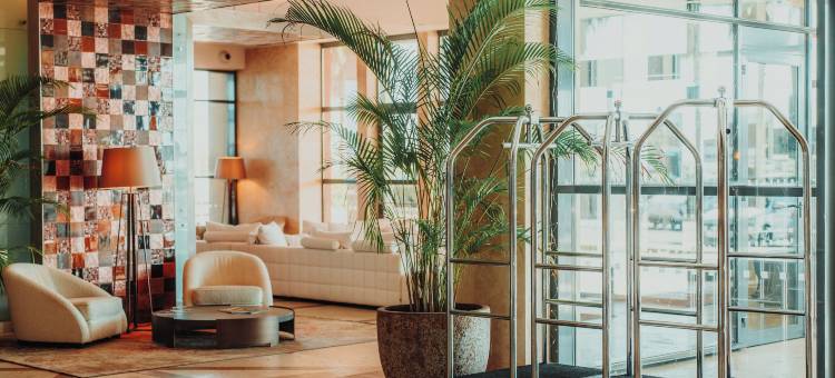 里尔滨海酒店及水疗中心(Real Marina Hotel & Spa)图片