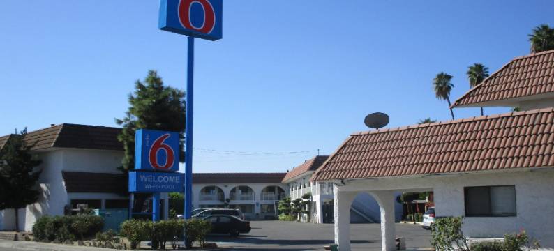 行政旅馆(Motel 6 Fresno, CA)图片