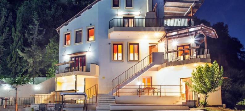 卡瑞斯产业公寓(Estate Kares)图片