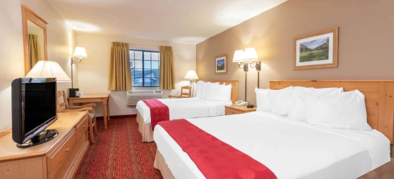 桑默塞特舒适套房酒店 - 黑山丘陵地区(Comfort Inn & Suites Summerset - Black Hills Area)图片