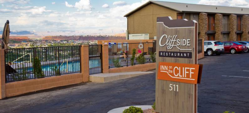 悬崖之上酒店(Inn on the Cliff)图片