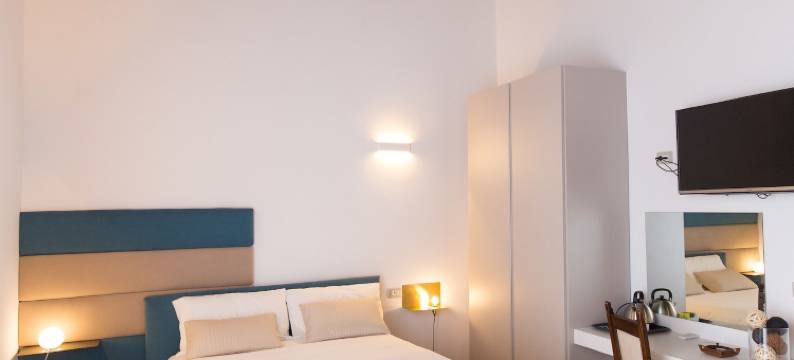 萨沃伊河滨酒店(Savoy Riviera)图片