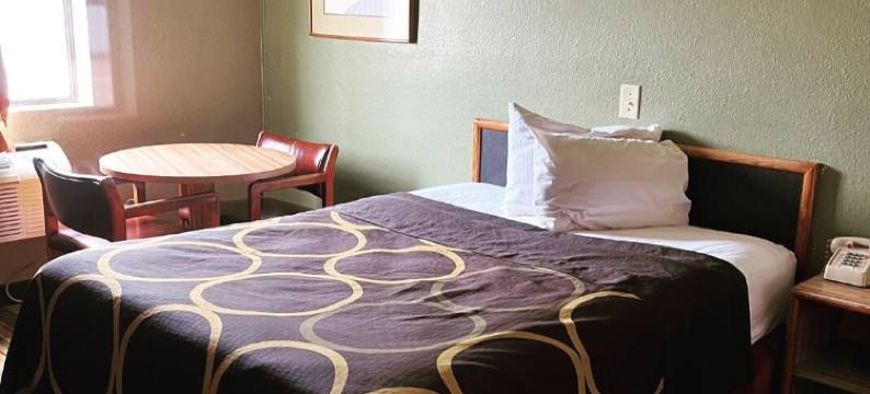 布莱克威尔速8酒店(Super 8 by Wyndham Blackwell)图片