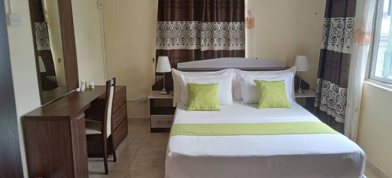 河滨度假屋酒店(Riverside Holiday Home)图片