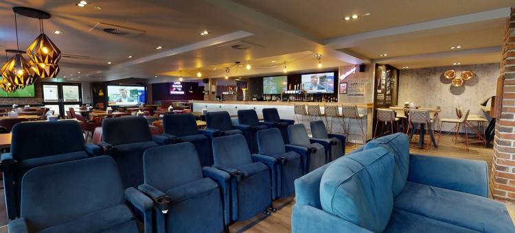 伯恩矛斯乡村酒店(Village Hotel Bournemouth)图片