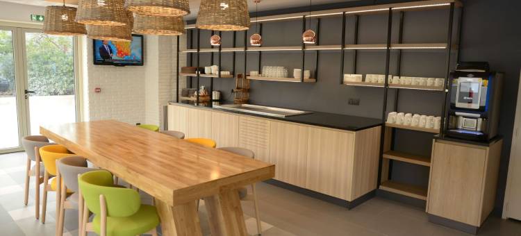 康铂SETE巴拉胡克酒店(Campanile Sete - Balaruc)图片