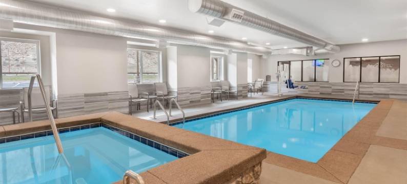 乔治敦湖麦客达温德姆酒店(Microtel Inn & Suites by Wyndham Georgetown Lake)图片