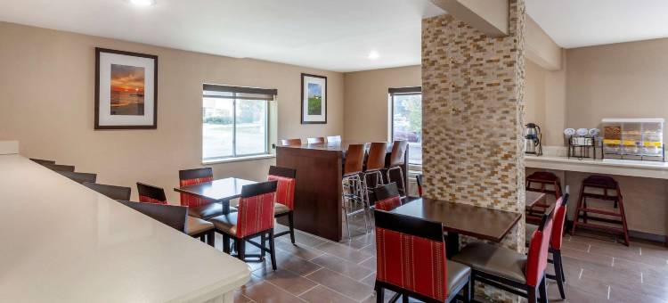 拉辛-芒特普莱森特凯隆波因特酒店(Clarion Pointe Racine - Mount Pleasant)图片