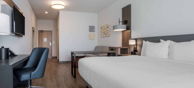 舒适酒店和套房巴拿马城海滩 - 码头公园区(Comfort Inn & Suites Panama City Beach - Pier Park Area)图片