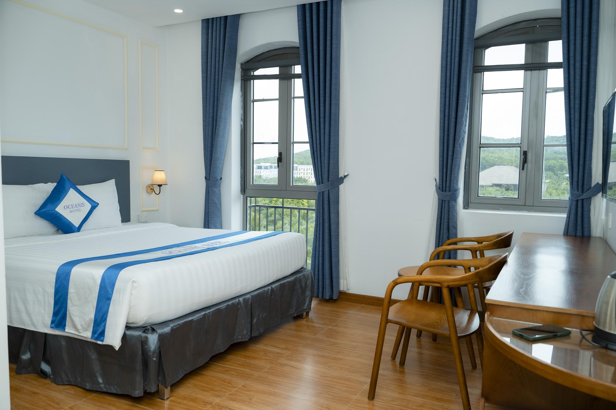 Oceanis HotelOver view