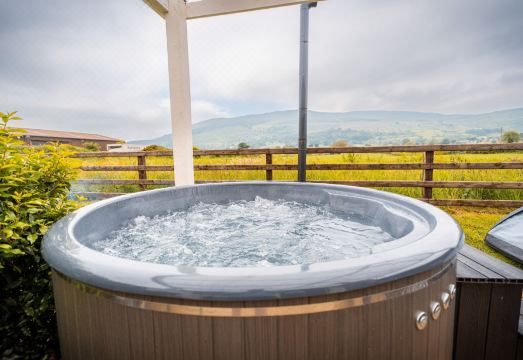 Castle View Chalet by Clonlum Cottages Hotel Overview