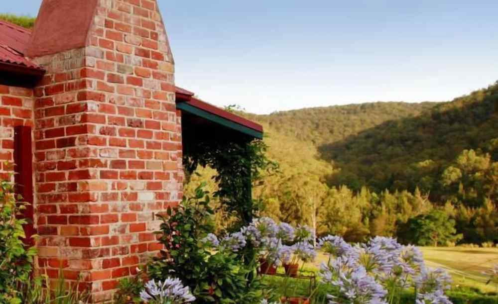 Cedar Creek Cottages Over view