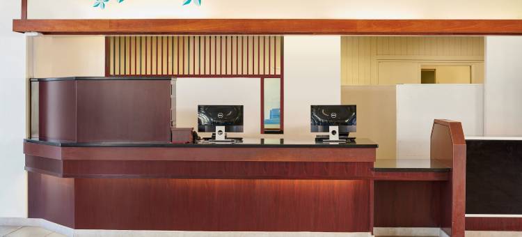 毛伊岛海滩酒店(Maui Beach Hotel)图片