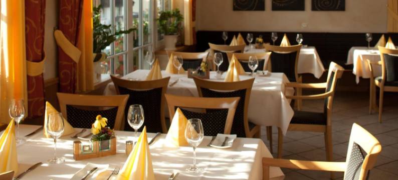 卢凯餐厅酒店(Luckai Hotel & Restaurant Inhaber Dennis Burmann)图片