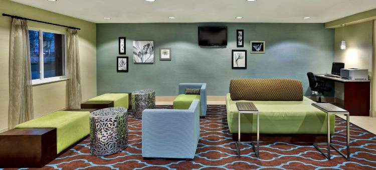 印第安纳法兰克福AmericInn酒店(AmericInn by Wyndham Frankfort IN)图片