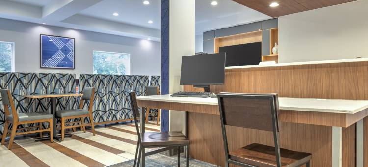 Holiday Inn Express & Suites Dallas - Grand Prairie I-20图片