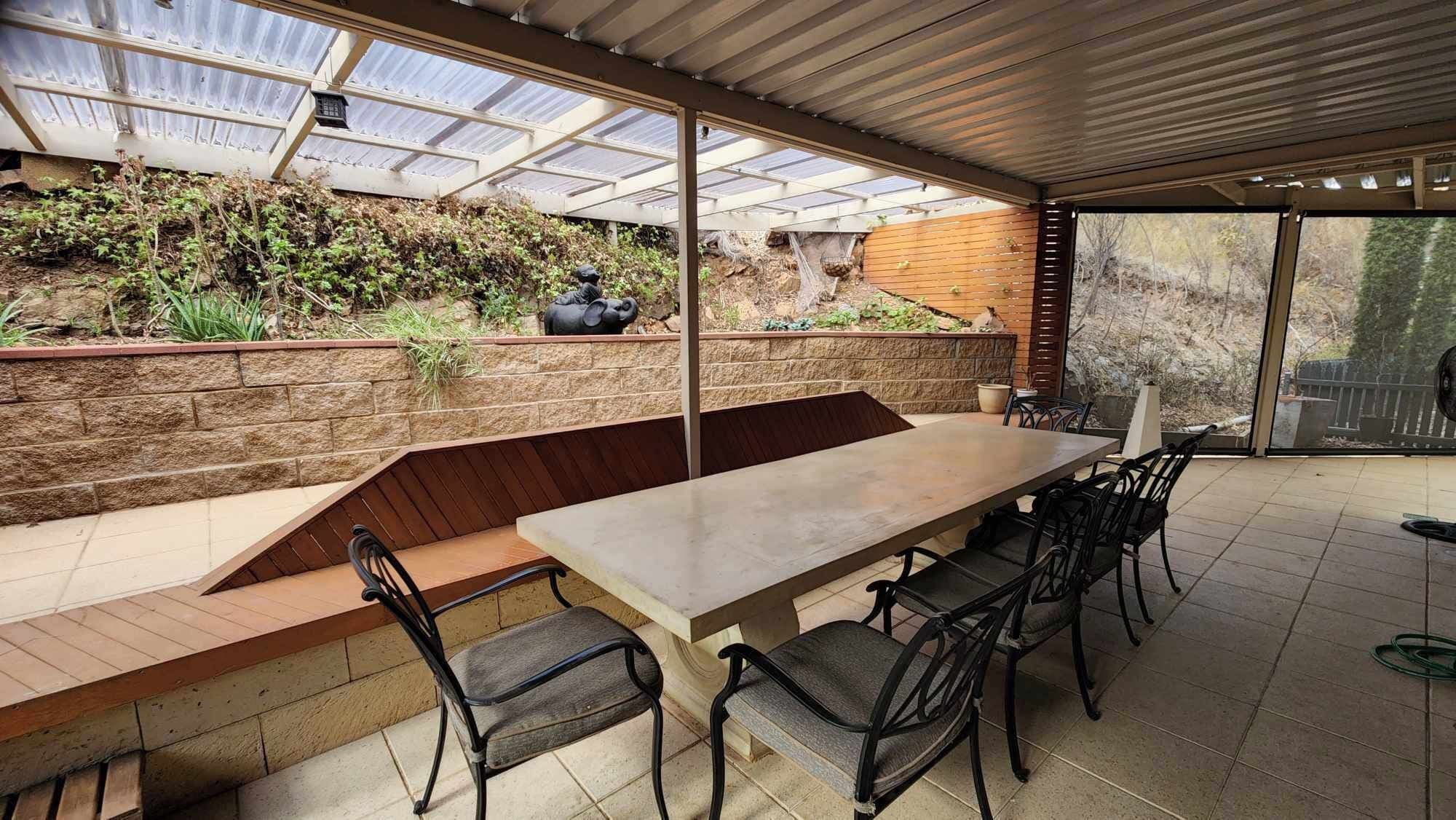 Riesling Trail & Clare Valley CottagesOver view