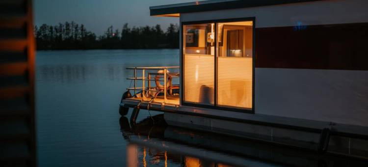 哈弗尔河船屋(Havel River Houseboat)图片