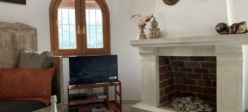 Mediterranean Escape with Garden图片