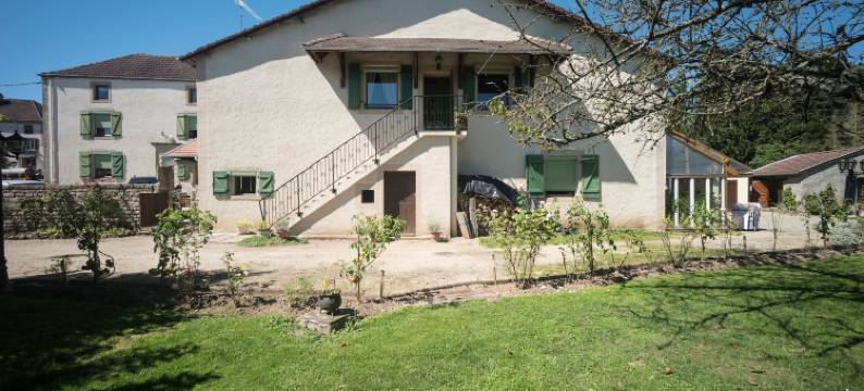 Apartment in Darney with Meadow Views图片