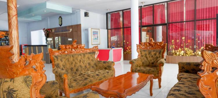 红多兹Plus伊斯兰酒店-近北加浪岸站2号(RedDoorz Plus Syariah Near Stasiun Pekalongan 2)图片