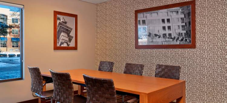 明尼阿波利斯机场美国购物中心福朋喜来登酒店(Four Points by Sheraton Mall of America Minneapolis Airport)图片