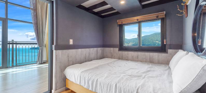 耶稣黄色潜水艇酒店(Yeosu Yellow Sub Marine)图片