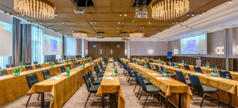 吕贝克参议员丽笙酒店(Radisson Blu Senator Hotel, Lubeck)图片