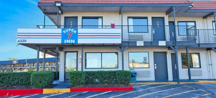 Super 7 Inn 达拉斯靠近邓肯维尔(Super 7 Inn Dallas Near Duncanville)图片
