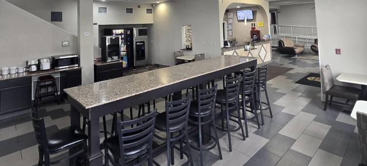 堪萨斯城温德姆速8酒店(Super 8 by Wyndham Kansas City)图片