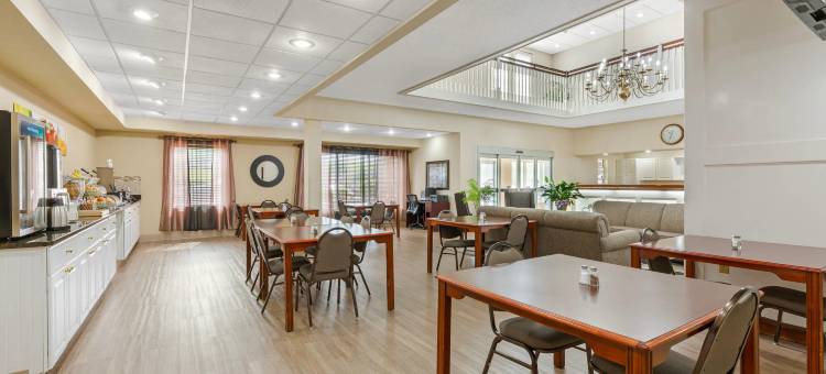 曼斯菲尔德贝尔维尔品质套房酒店(Quality Inn & Suites Bellville - Mansfield)图片