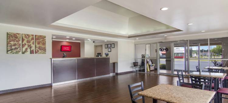 布朗瑞克I-95红屋顶套房旅馆(Red Roof Inn & Suites Brunswick I-95)图片