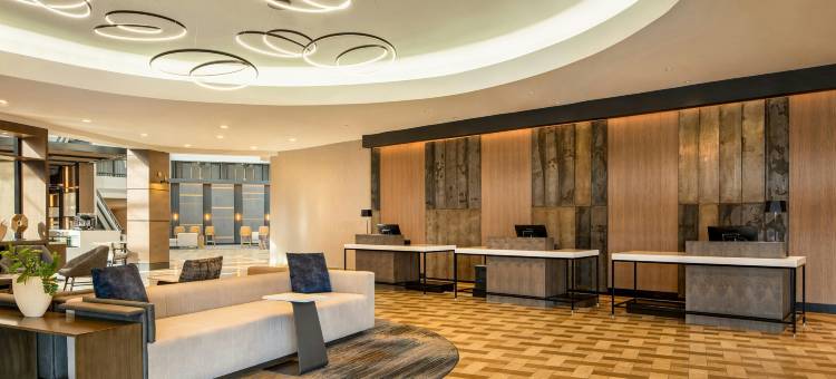 底特律大都会机场喜来登酒店(Sheraton Detroit Metro Airport)图片