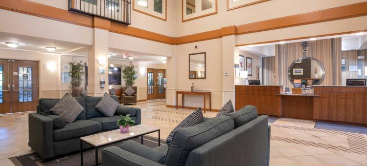 桑德曼斯阔米什酒店(Sandman Hotel and Suites Squamish)图片