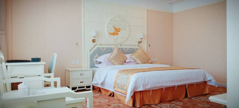 山南雅砻河酒店图片