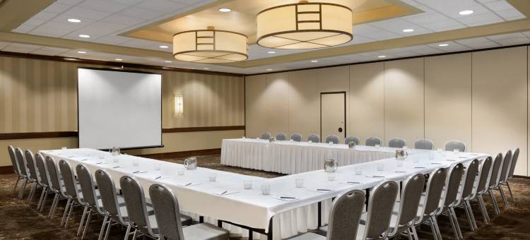 皮斯卡塔韦萨默塞特希尔顿安泊酒店(Embassy Suites by Hilton Piscataway Somerset)图片