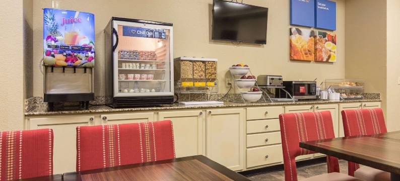 本顿维尔- 水晶桥舒适酒店(Comfort Inn Bentonville - Crystal Bridges)图片