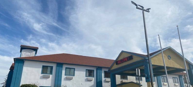 达拉斯纯品康纳套房旅馆(Tropicana Inn and Suites)图片