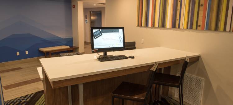 韦恩堡北洲际智选假日套房酒店(Holiday Inn Express & Suites FORT WAYNE NORTH by IHG)图片