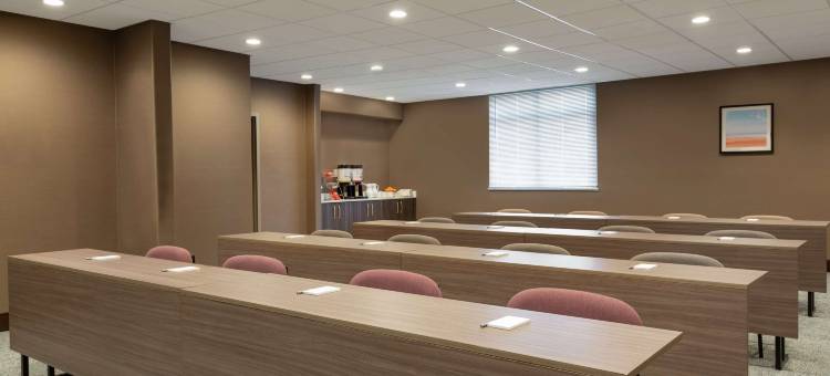 希尔顿欢朋套房酒店-休斯顿-赛普里斯站(Hampton Inn & Suites Houston-Cypress Station)图片