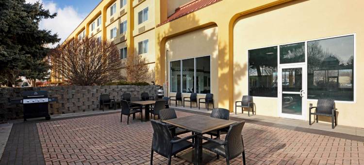 博伊西镇广场拉昆塔温德姆套房酒店(La Quinta Inn & Suites by Wyndham Boise Towne Square)图片