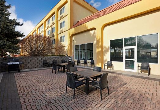 La Quinta Inn & Suites by Wyndham Boise Towne Square Hotel Overview