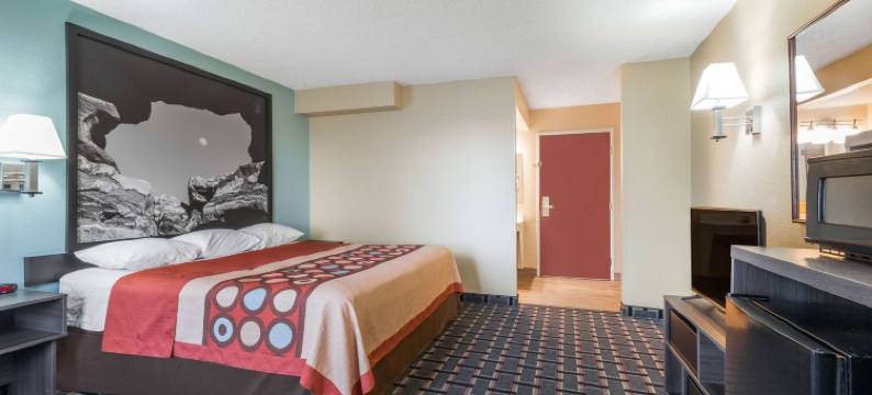 亨德森东北丹佛速8酒店(Super 8 by Wyndham Henderson North East Denver)图片