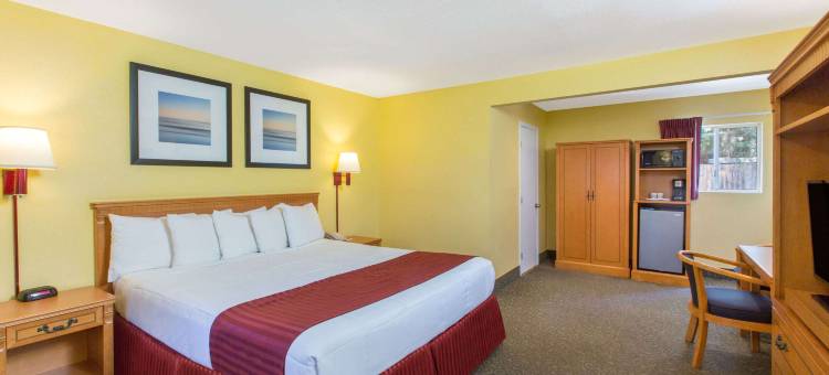 红木城戴斯酒店(Days Inn by Wyndham Redwood City)图片